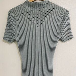 VENUS Sage Gray Ribbed Knit Sweater size Medium
